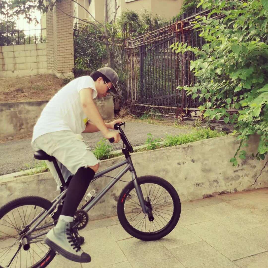 抖音理发（凡星菜场店，大家乐食品店正对面