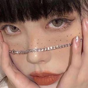 小依不吃辣椒