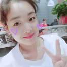 地摊砂锅小妹儿