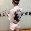 俏皮
