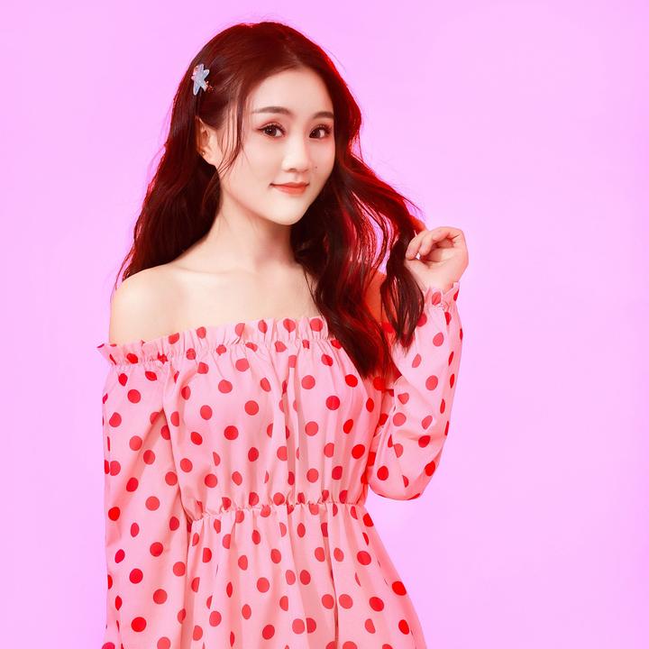 上联:你是花,我是草,今晚咱俩洗个澡.下联:我放水,你搓背,今晚咱俩一