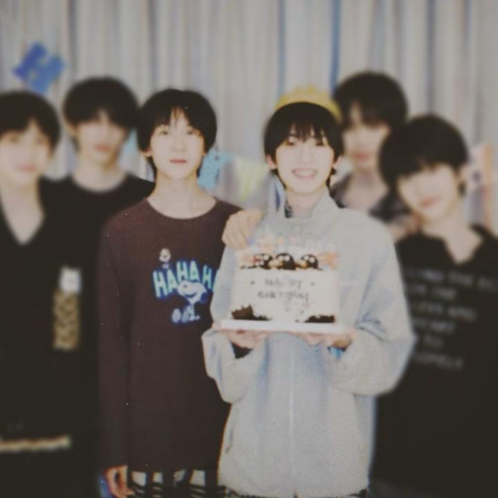 Xjz🦔🐏（接五公原价票🎫）