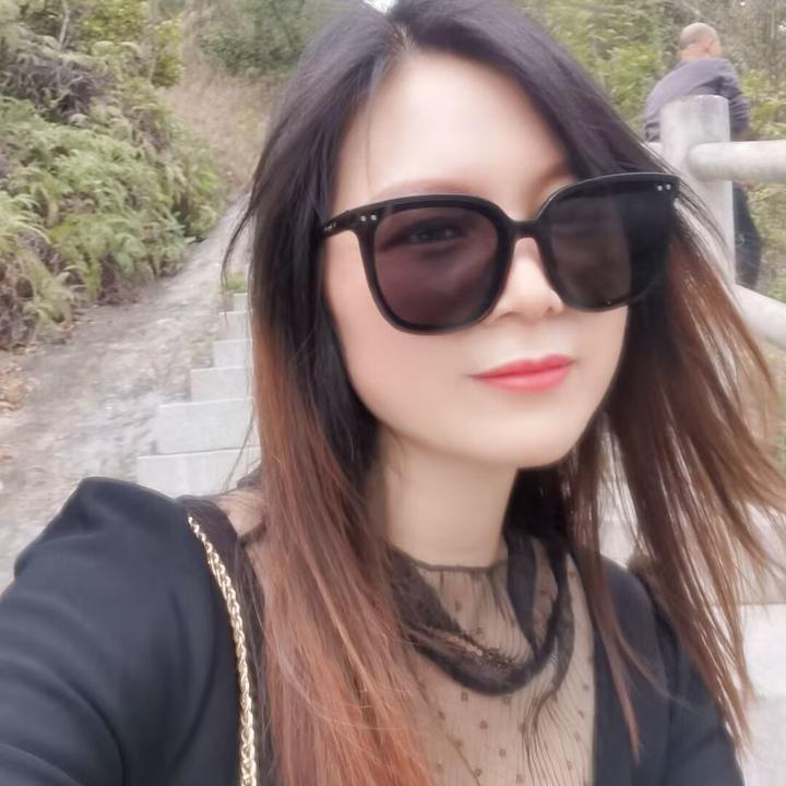 月月呀