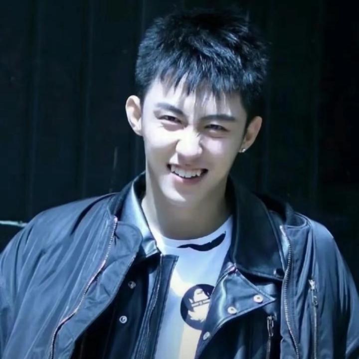 小鱼吐泡泡🫧