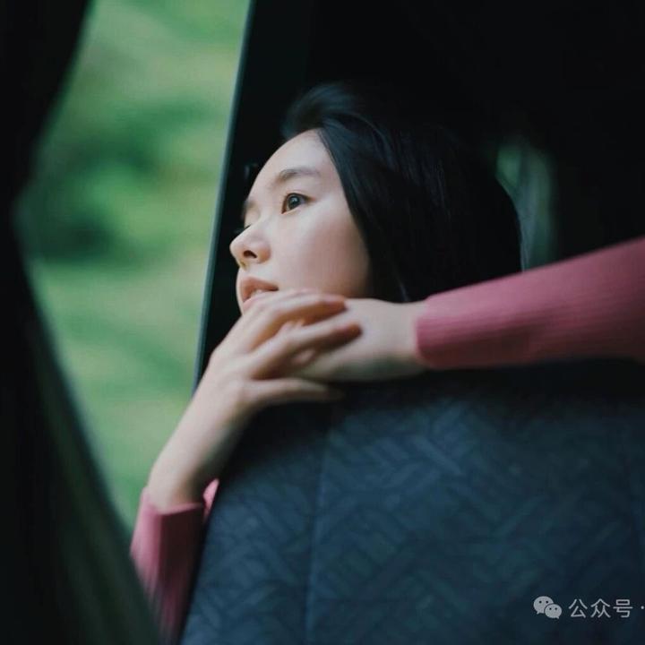 别皱眉头