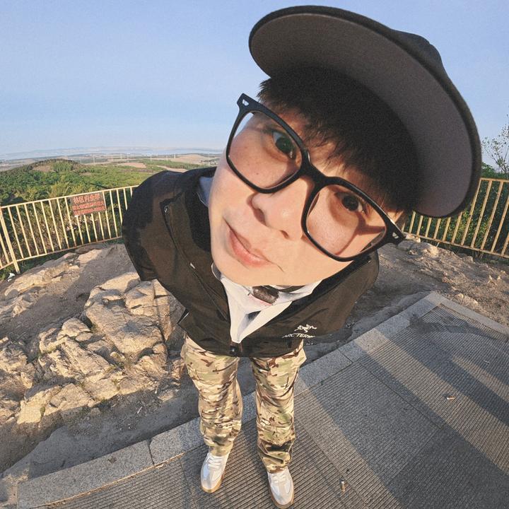 李中哲