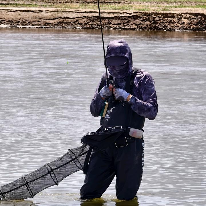 溪流钓🎣大帆