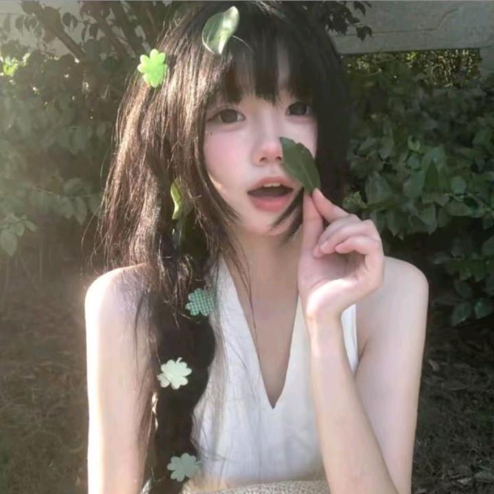 爱𝑳𝒊𝒏𝒈𝒉𝒆的𝒎𝒆