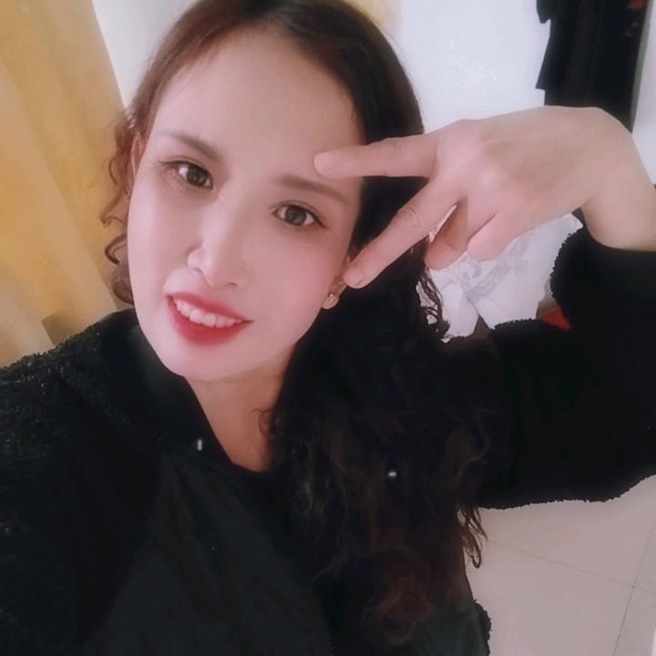 范姐爱唱歌头像