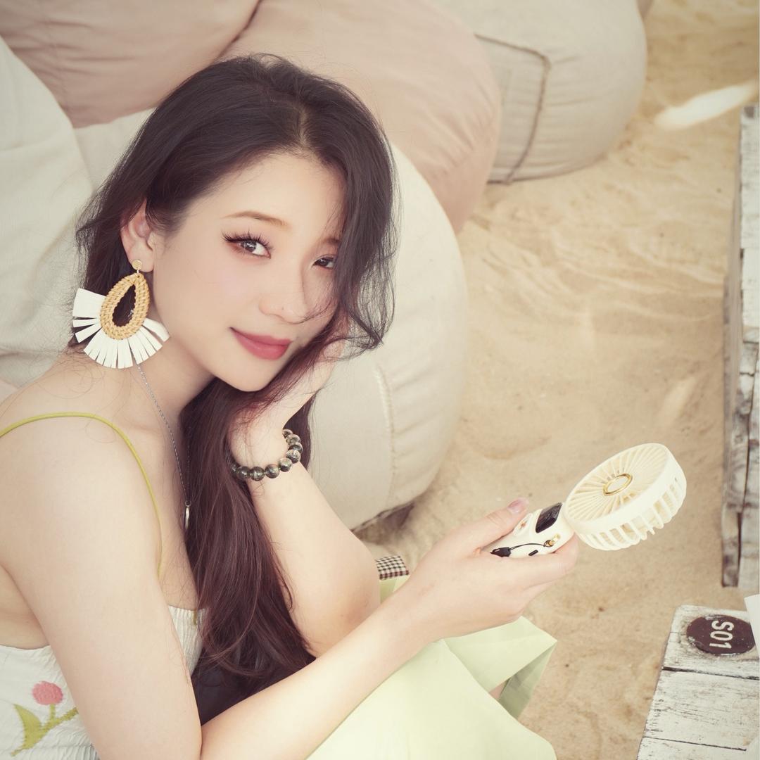 小怡愛睡覺
